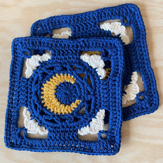 Cloudy Night granny square pattern