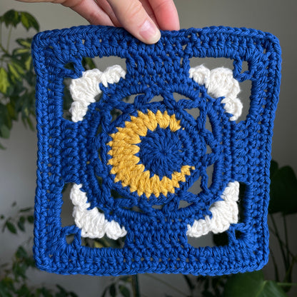 Cloudy Night granny square pattern