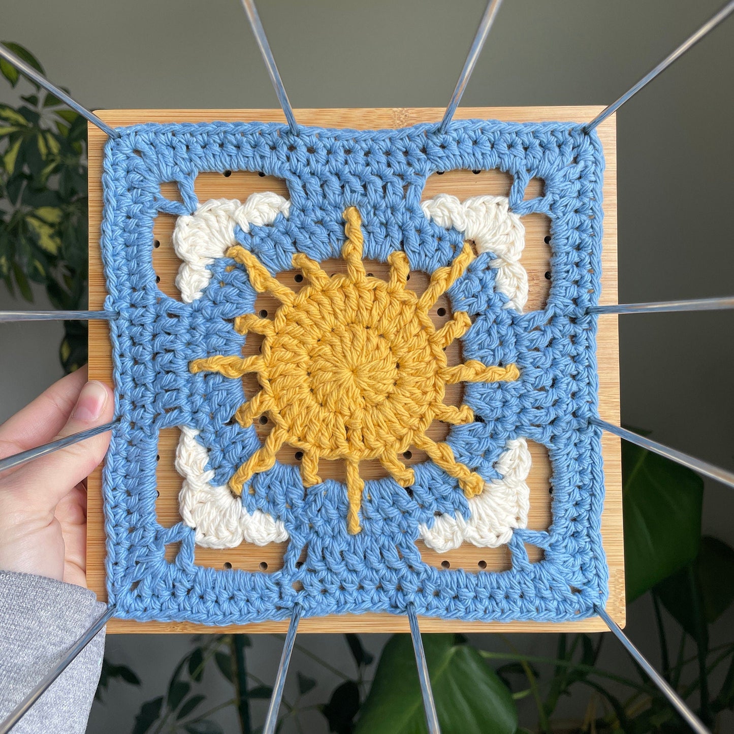 Cloudy Day granny square pattern